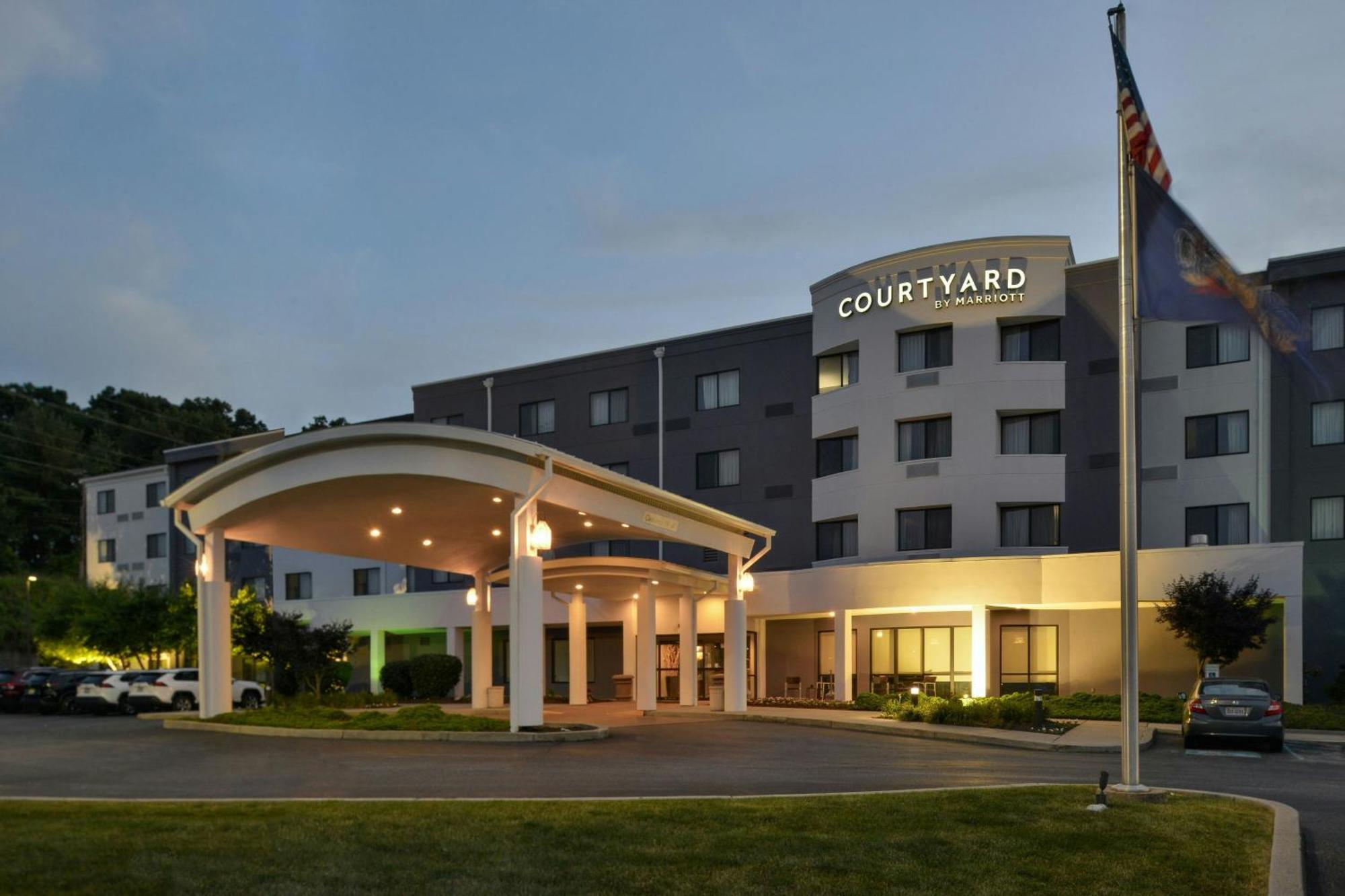Courtyard By Marriott Harrisburg Hershey Eksteriør bilde