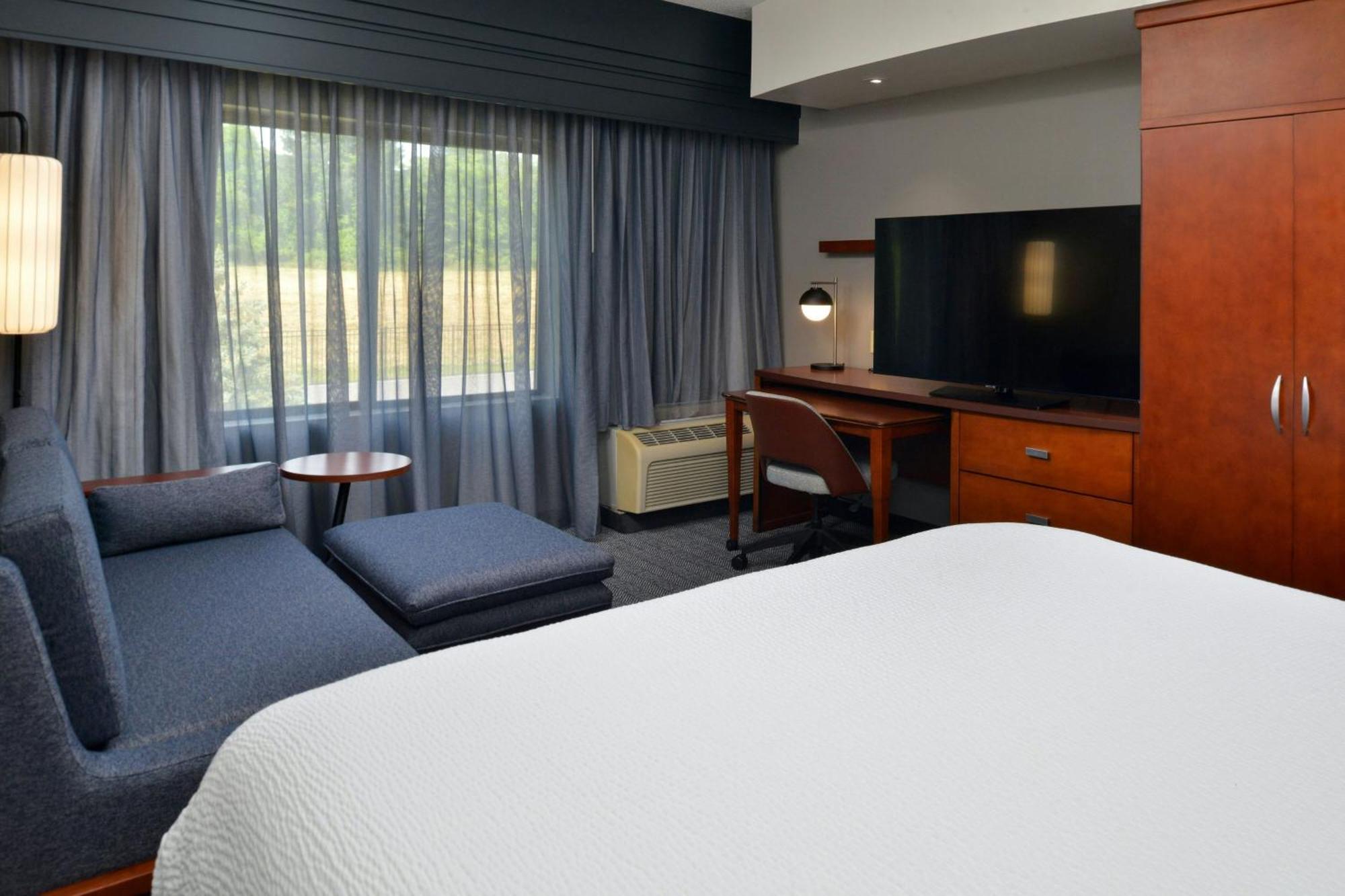 Courtyard By Marriott Harrisburg Hershey Eksteriør bilde