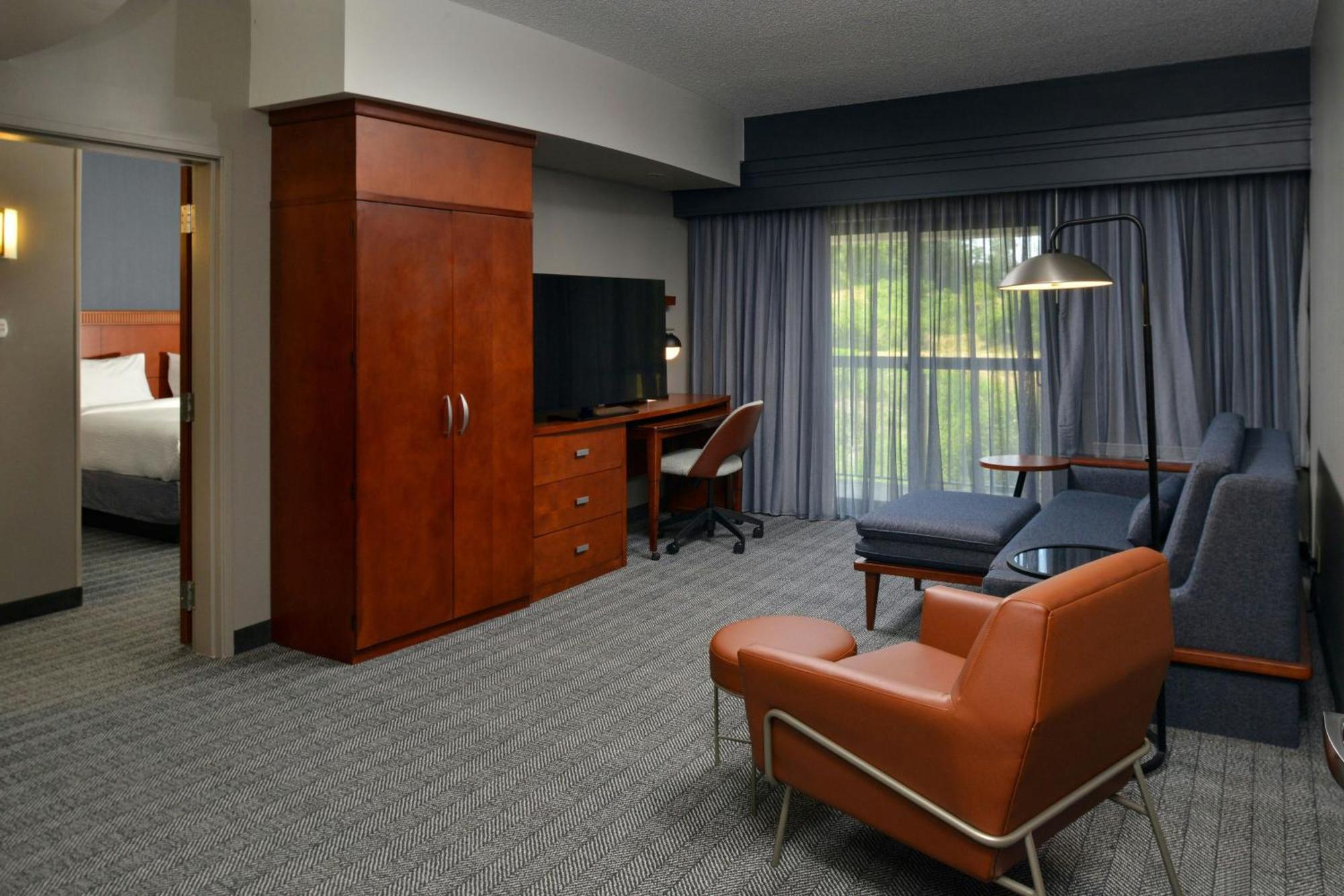 Courtyard By Marriott Harrisburg Hershey Eksteriør bilde