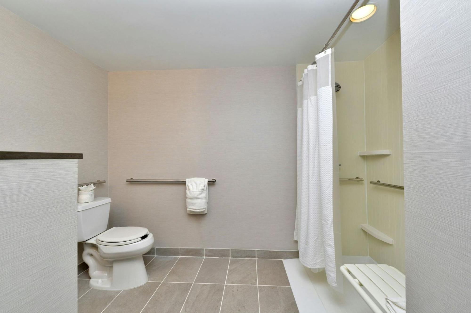 Courtyard By Marriott Harrisburg Hershey Eksteriør bilde